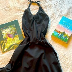 Elegant Black Backless Dress